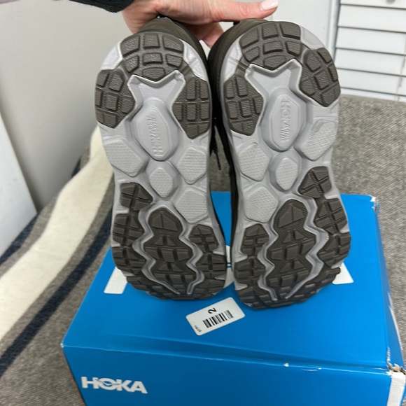 Hoka One One Challenger Gray Running Hiking Shoes High Tops Sz 10 Med (B, M) NWT - Picture 4 of 7